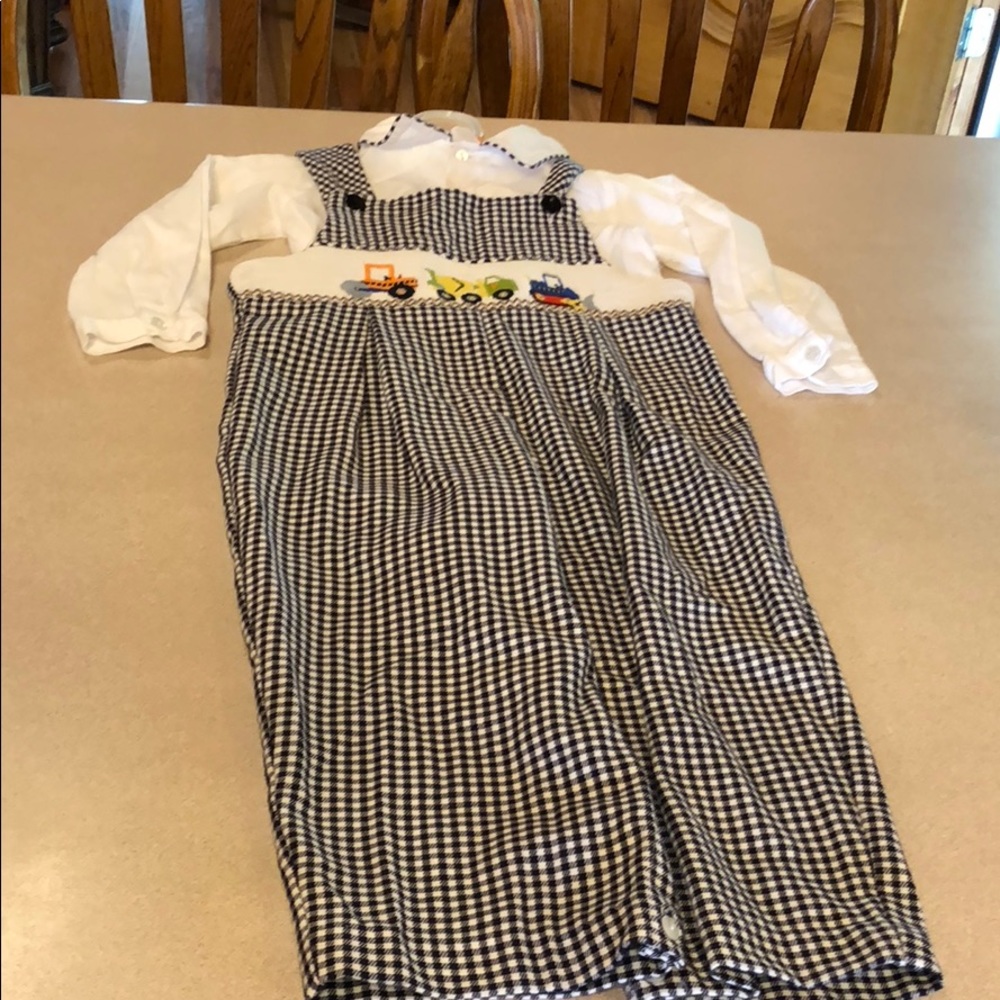 Boys construction smocked overalls!!